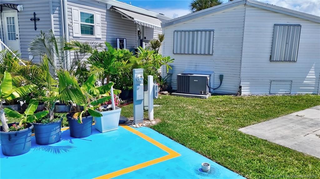 529 Nettles Boulevard, Jensen Beach, FL 34957 Photo