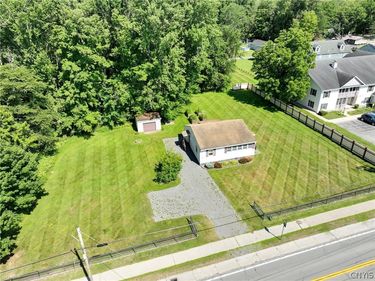 2416 Main Street , Sylvan Beach, NY 13157
