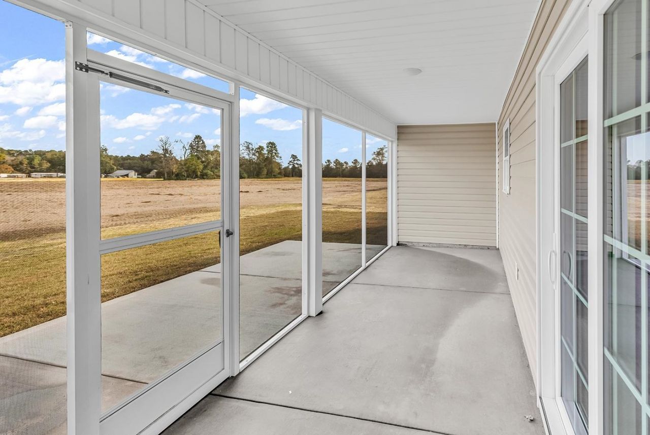 986 Inglewood Dr.  Photo 34