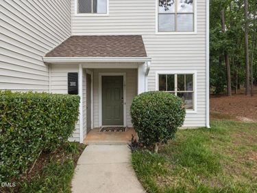 6010 Winterpointe Lane, Unit 101, Raleigh, NC 27606