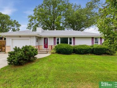 7416 S 28th Street, Bellevue, NE 68147