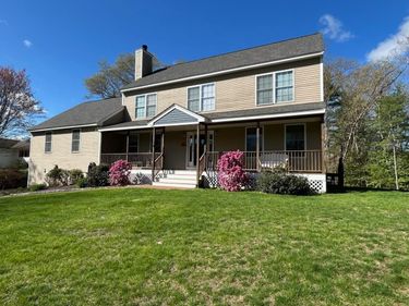 5 Grace Drive, Hudson, NH 03051