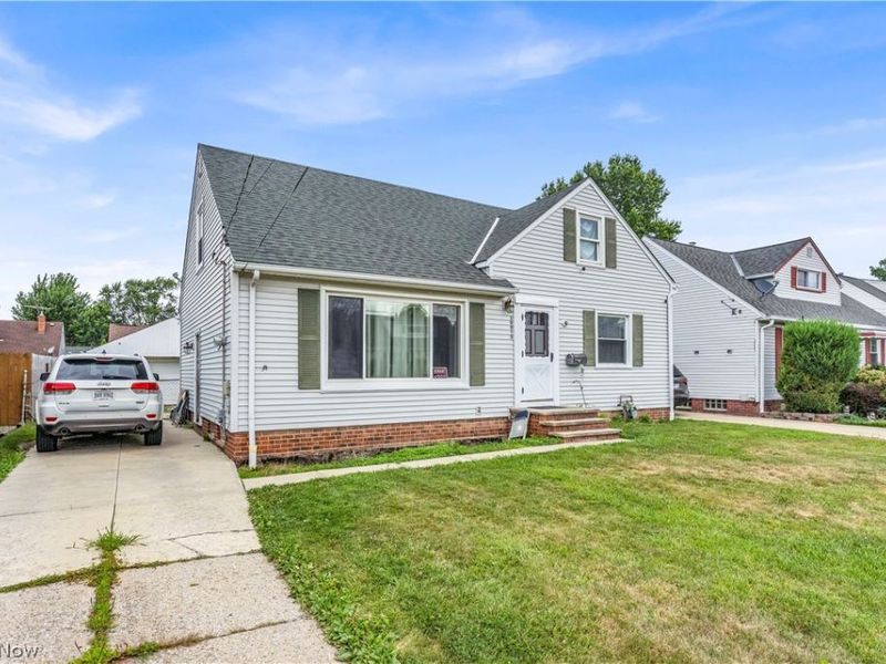 30015 Warren Road, Wickliffe, OH 44092 Photo 1
