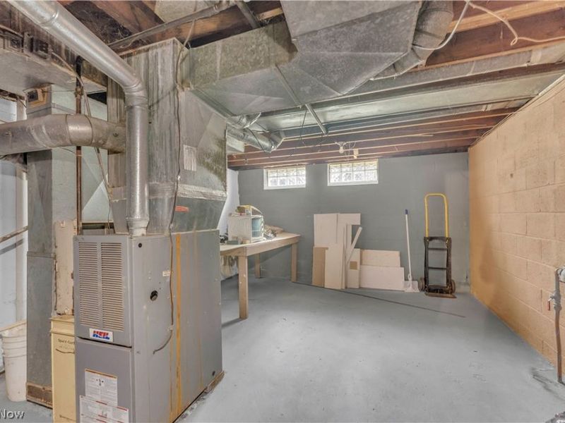 30015 Warren Road, Wickliffe, OH 44092 Photo 18