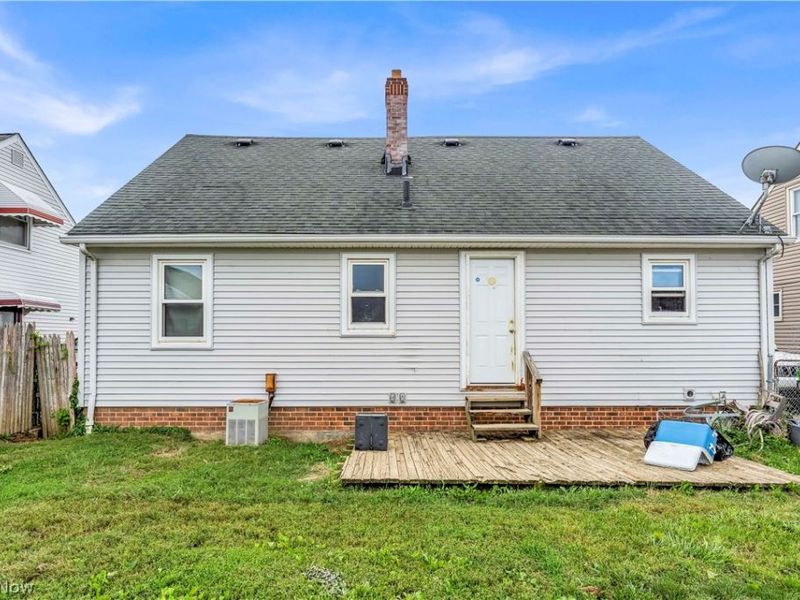 30015 Warren Road, Wickliffe, OH 44092 Photo 20