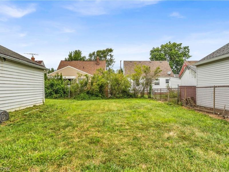 30015 Warren Road, Wickliffe, OH 44092 Photo 20