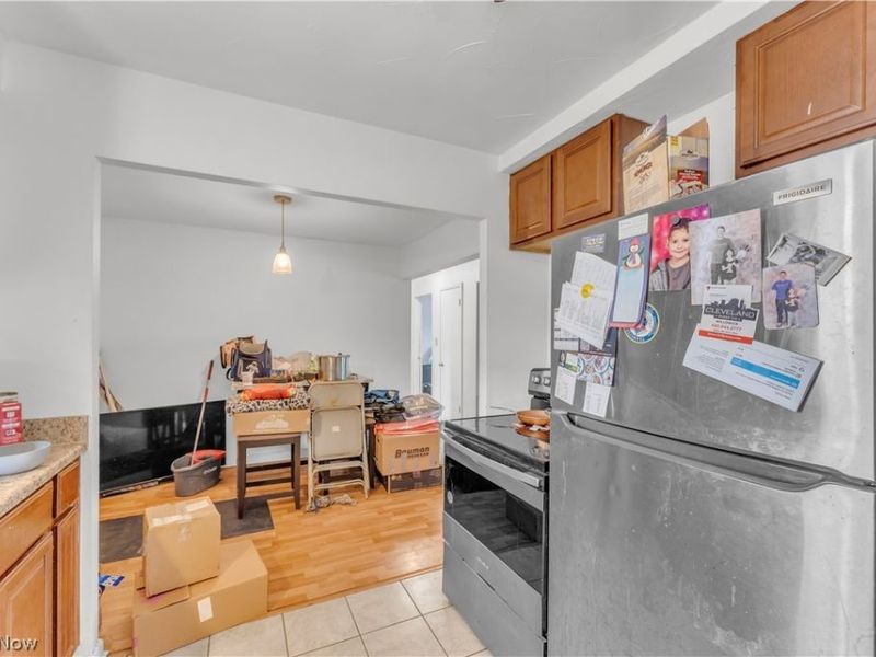 30015 Warren Road, Wickliffe, OH 44092 Photo 5