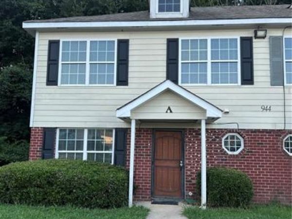 944 Old Mill Point , Unit A, Monroe, GA 30655