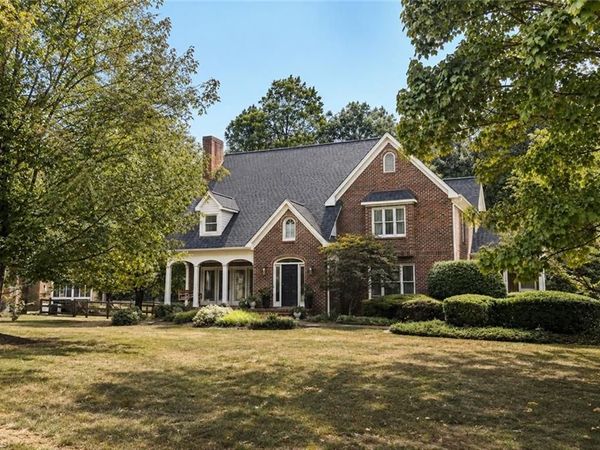 4606 Hartsford Drive , Greensboro, NC 27406
