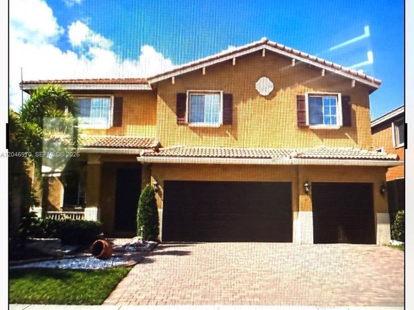 20530 NW 9th Pl , Miami, FL 33169