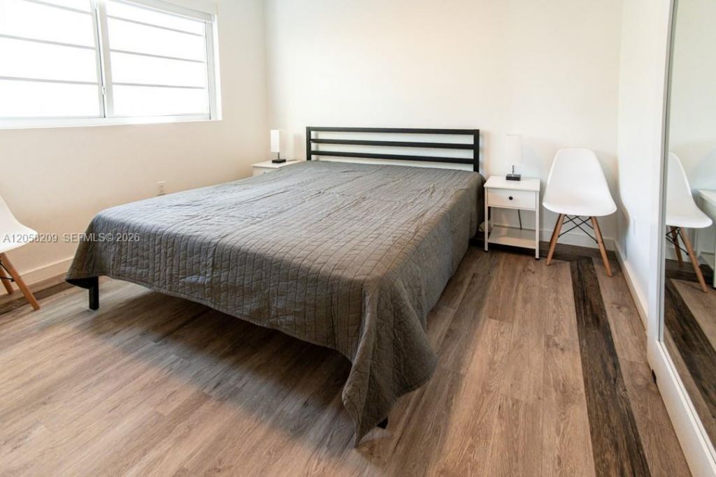3917 N Meridian Ave, Unit 101, Miami Beach, FL 33140 Photo
