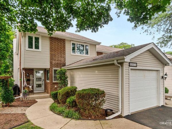 30W375 Pinehurst Drive, Naperville, IL 60563