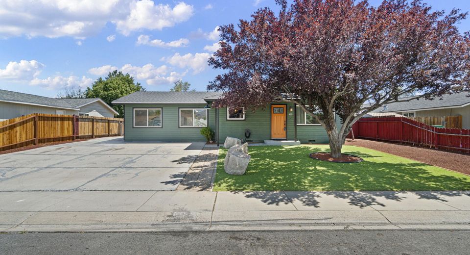 415 Keystone Drive, Dayton, NV 89403 Photo