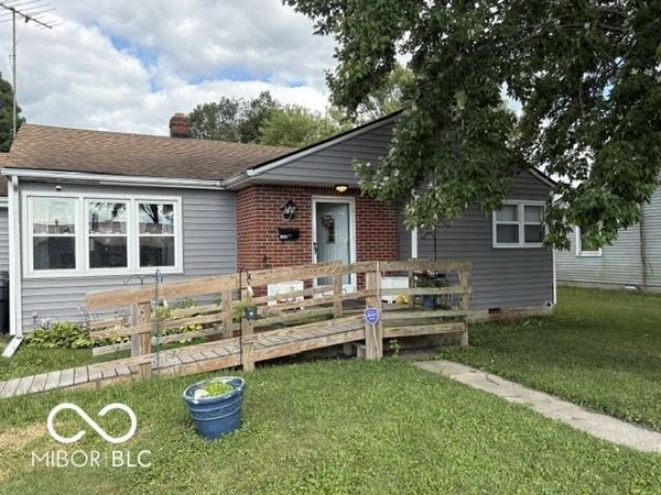 1609 N Canal Street , Alexandria, IN 46001