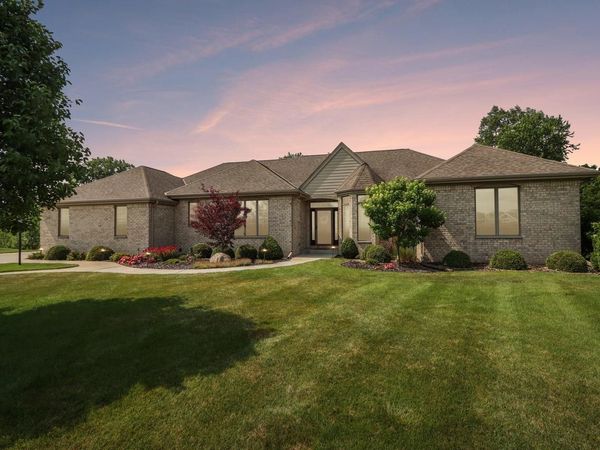 6735 Blue River WAY, Racine, WI 53402