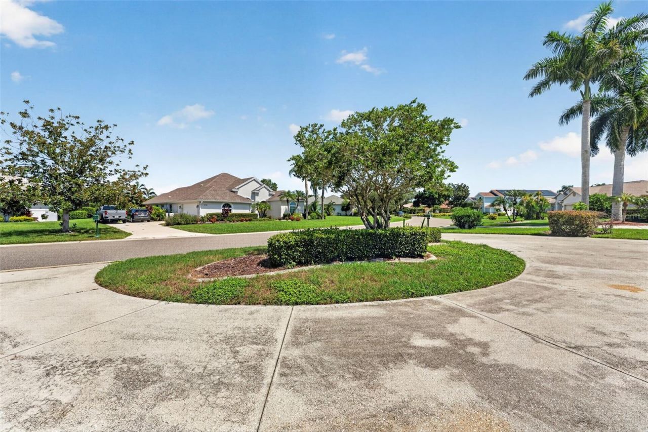 2941 Wilderness Boulevard E, Parrish, FL 34219 Photo