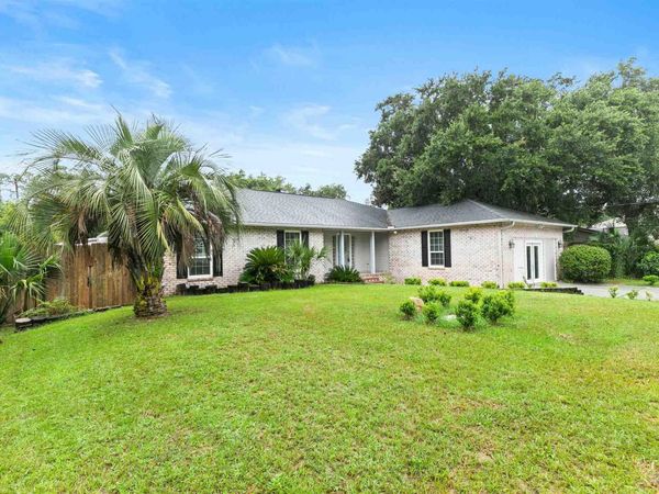 13129 Seratine Dr, Pensacola, FL 32506