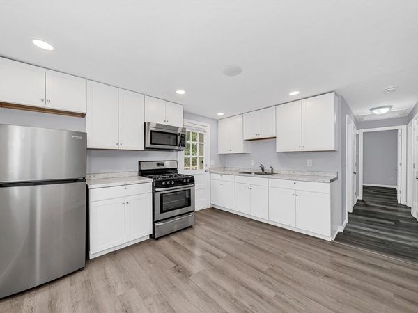 62 Hollis St, Unit 62, Lowell, MA 01852