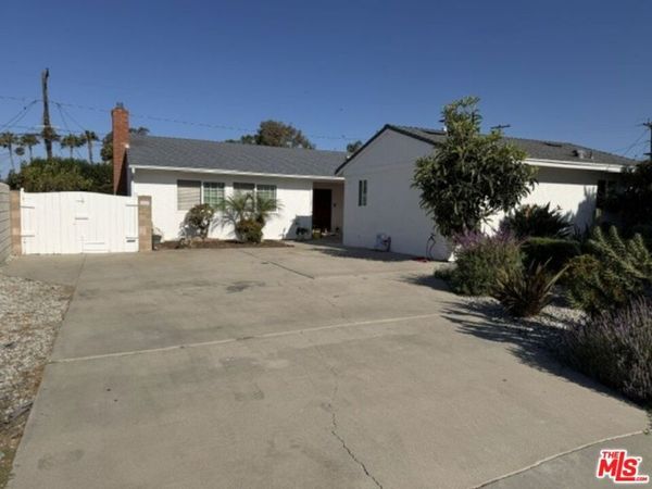 1051 Gill Avenue, Port Hueneme, CA 93041