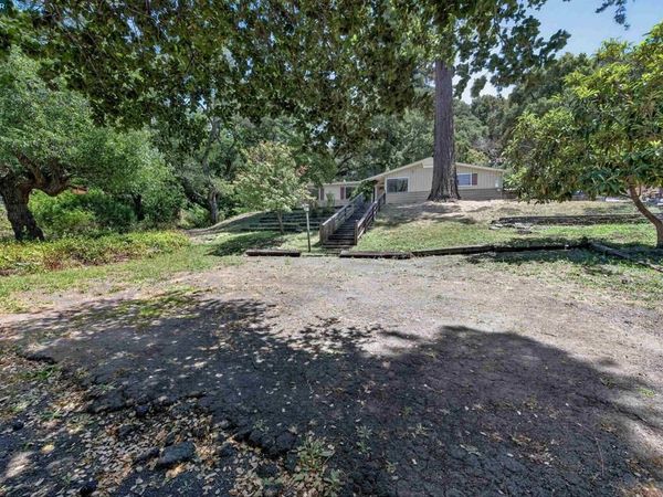 3 Shadow Creek Ln , Orinda, CA 94563