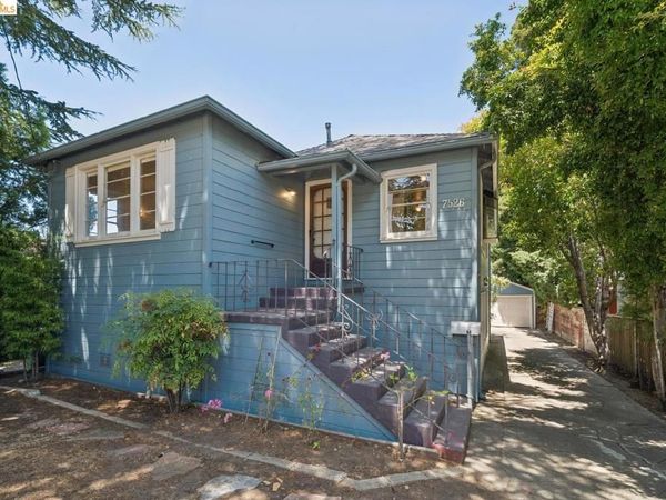 7526 Greenly DR , Oakland, CA 94605