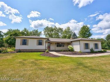 9394 Seymour Road, Gaines Township, Mi 48473