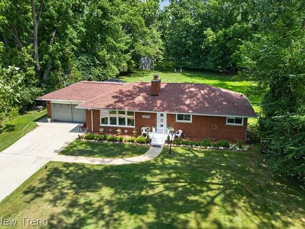 24414 Lois Lane, Southfield, MI 48075