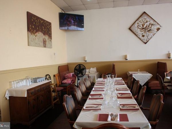 33 S WHITE HORSE PIKE PIKE S, STRATFORD, NJ 08084
