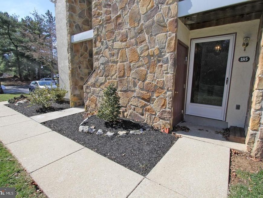 185 Valley Stream Circle, Chesterbrook, PA 19087 Main Photo