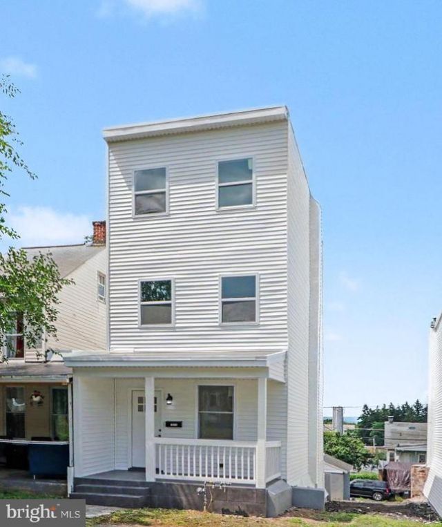 2020 Briggs Street, Harrisburg, PA 17103 Main Photo