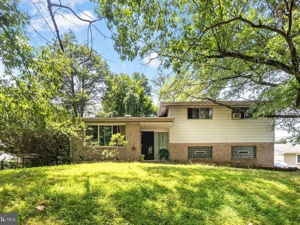 6348 HENRY AVENUE , PHILADELPHIA, PA 19128