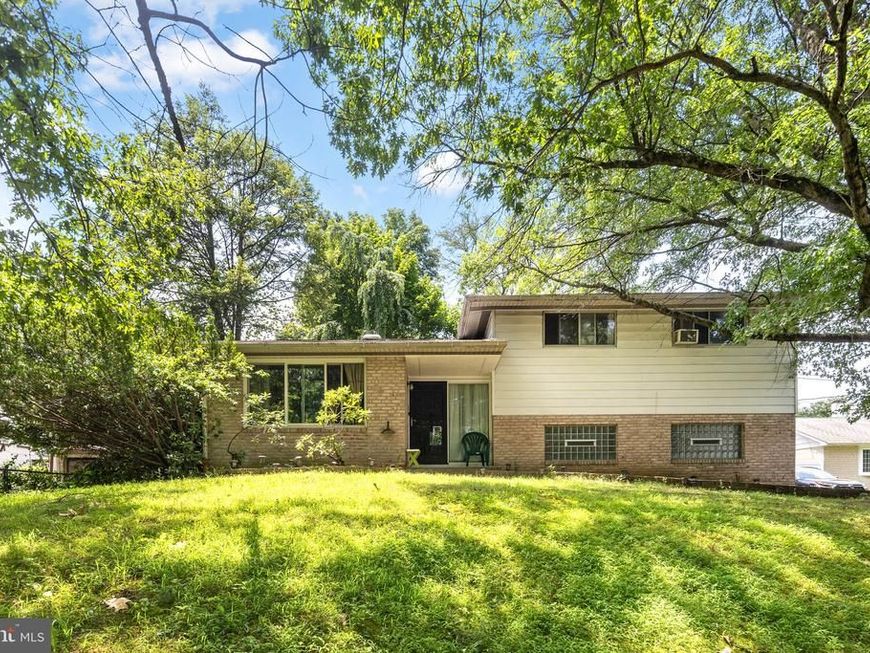 6348 Henry Avenue , Philadelphia, PA 19128 Main Photo