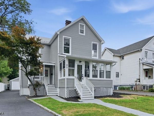 37 W Colfax Ave, Roselle Park, NJ 07204