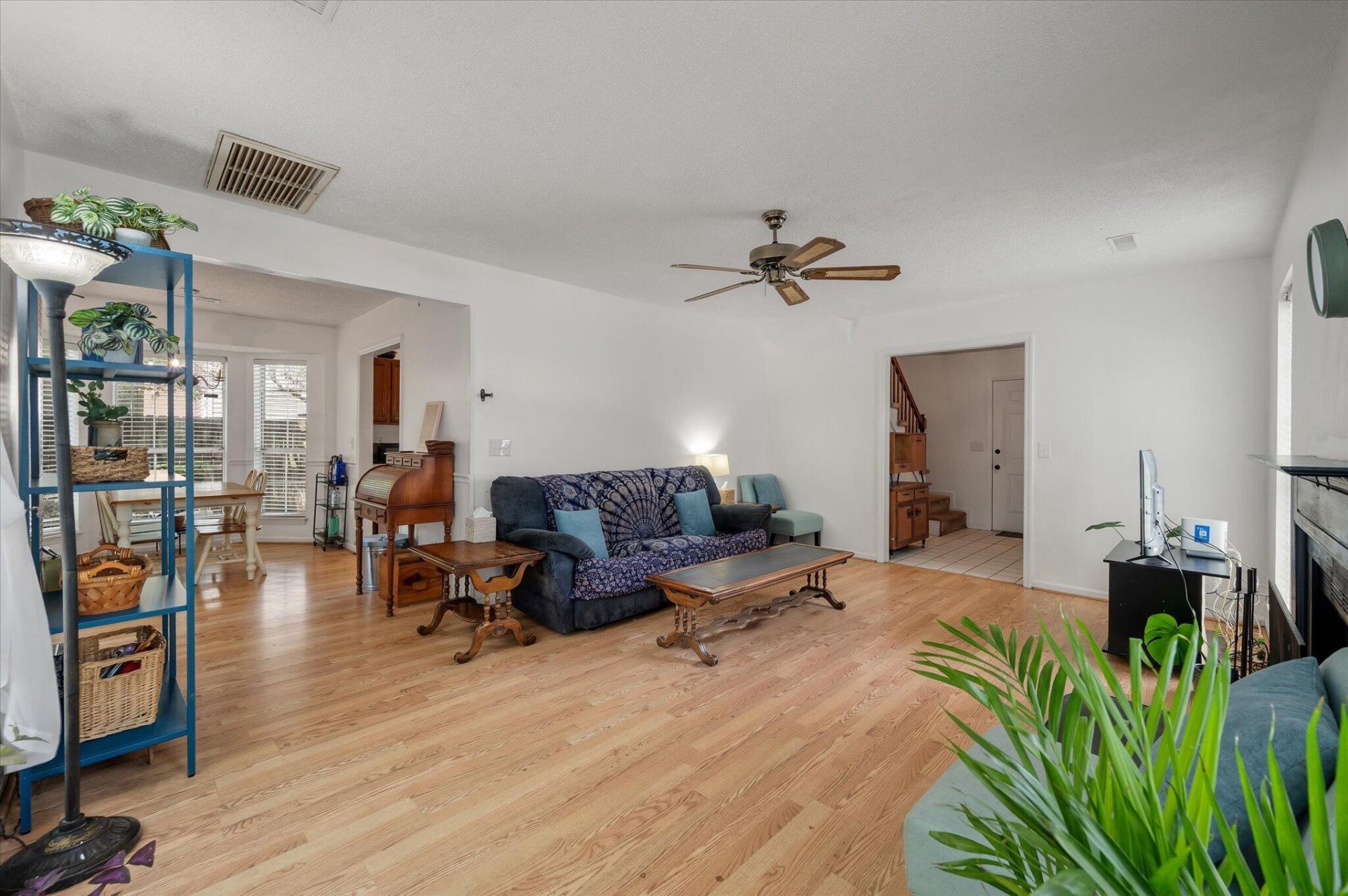 1946 Trimbleston Place Photo 8