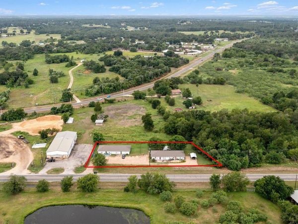 195 N Fm 487 , Rockdale, TX 76567