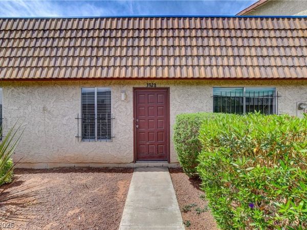 3928 Torsby Place , Las Vegas, NV 89119