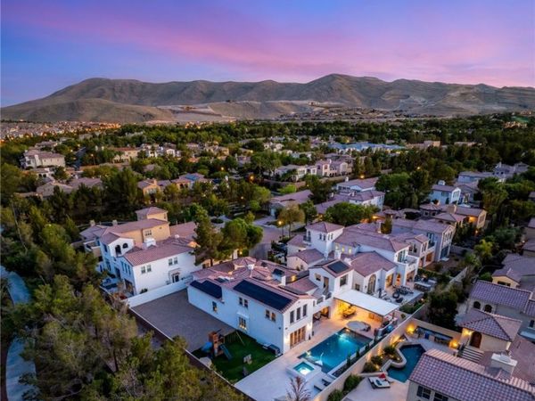11830 Kingsbarns Court, Las Vegas, NV 89141