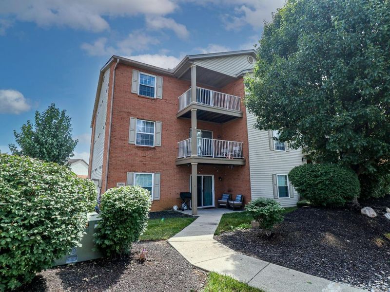 7878 Jessies Way, Unit 301, Fairfield Township, OH 45011 Photo 2
