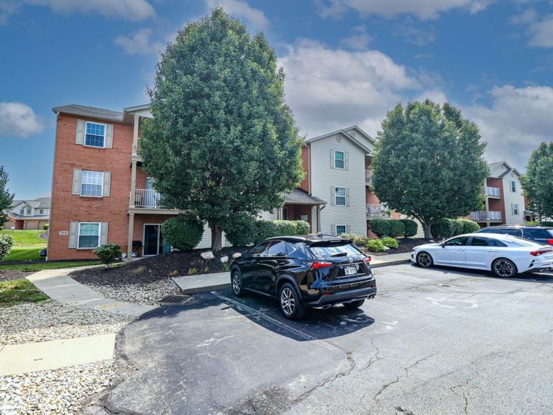 7878 Jessies Way, Unit 301, Fairfield Township, OH 45011 Photo 3