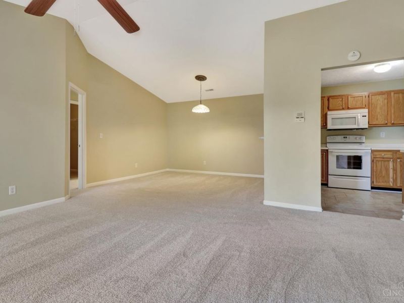 7878 Jessies Way, Unit 301, Fairfield Township, OH 45011 Photo 7