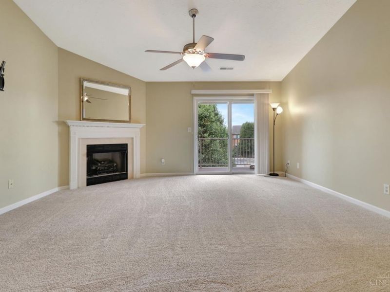 7878 Jessies Way, Unit 301, Fairfield Township, OH 45011 Photo 8