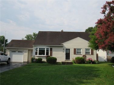 374 Shore Acres Drive , Rochester, NY 14612