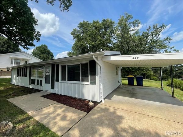 306 Sunshine Drive , Festus, MO 63028