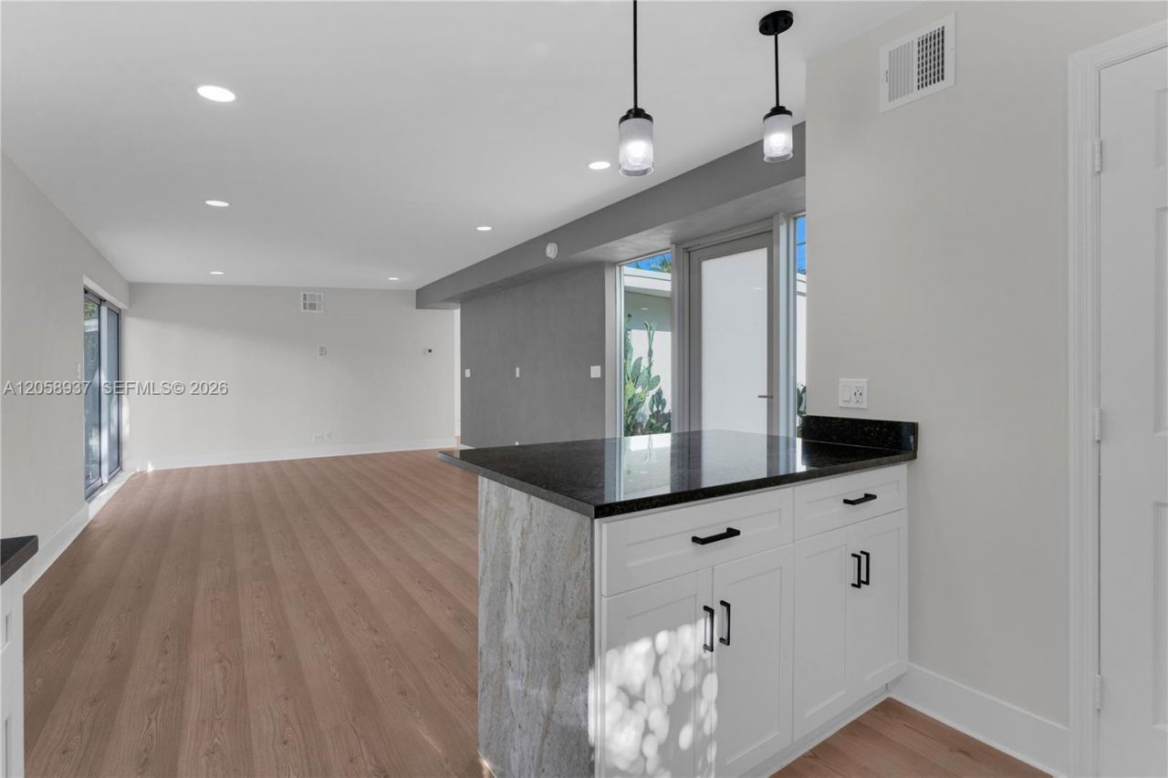 5801 NW 20th St , Margate, FL 33063 Photo