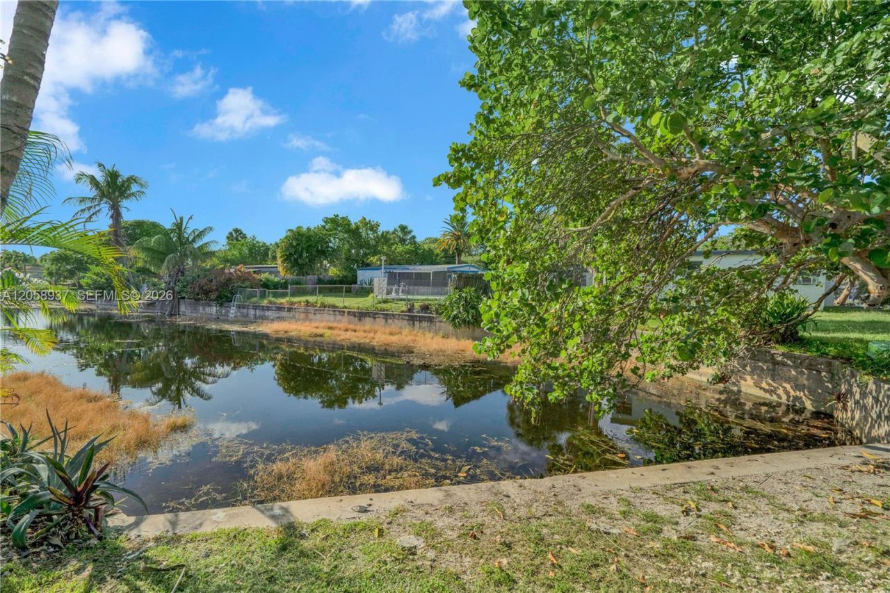 5801 NW 20th St , Margate, FL 33063 Photo