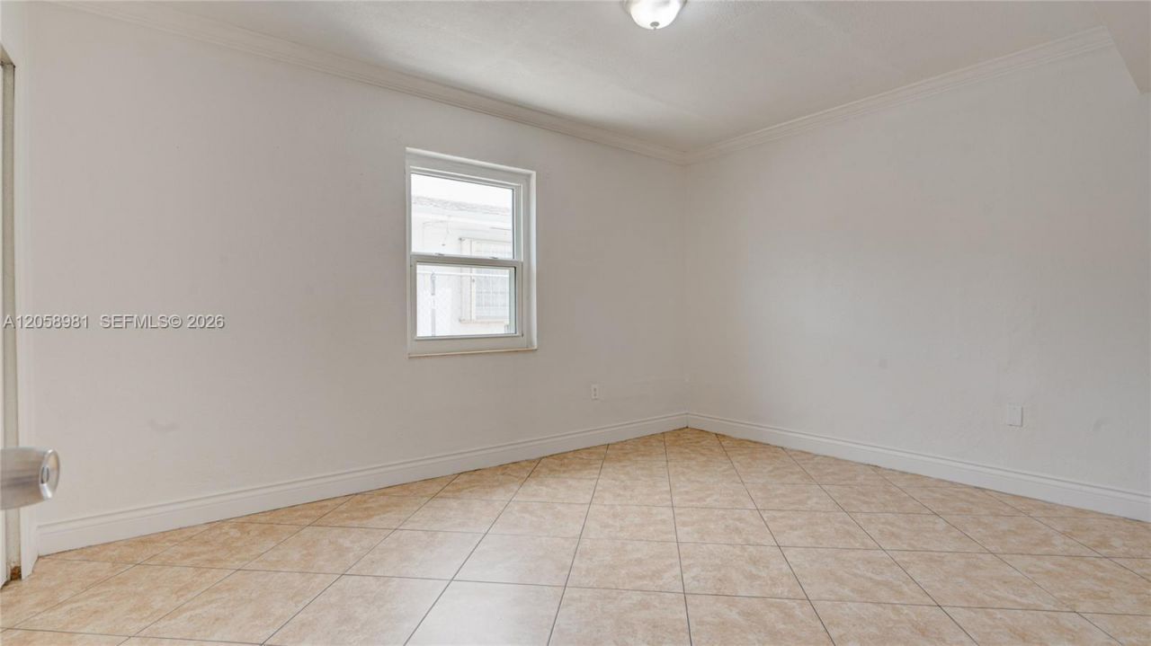 2953 SW 23rd St, Unit 2955, Miami, FL 33145 Photo