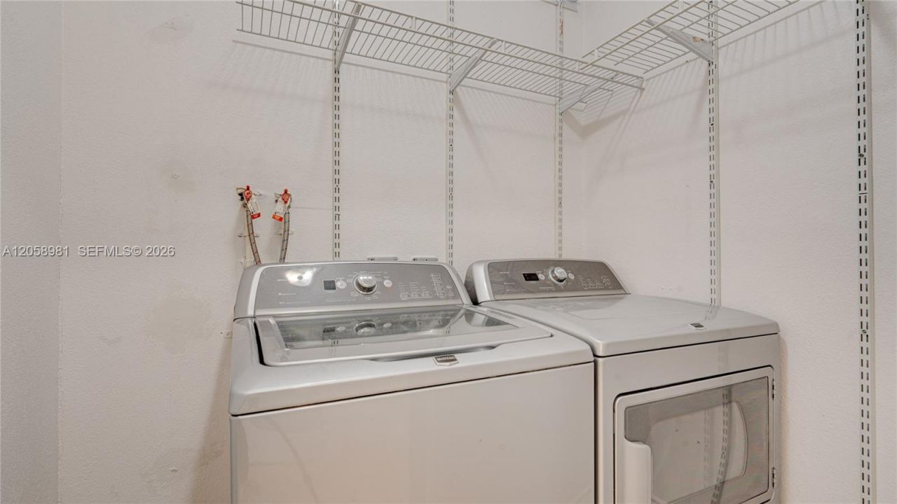 2953 SW 23rd St, Unit 2955, Miami, FL 33145 Photo