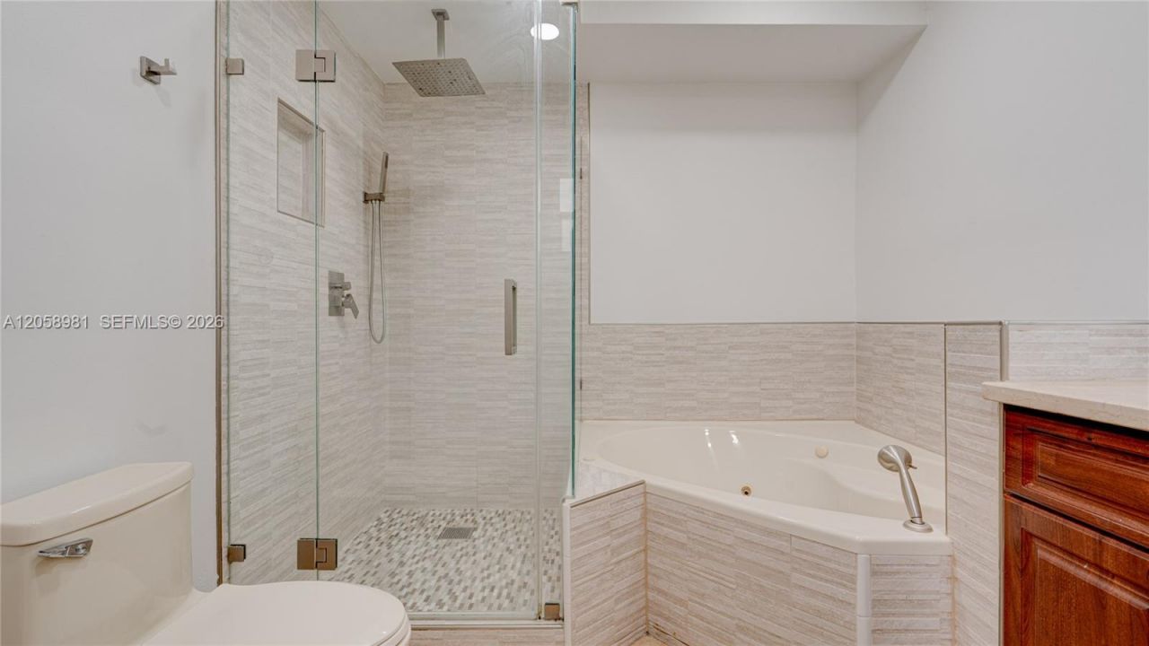 2953 SW 23rd St, Unit 2955, Miami, FL 33145 Photo
