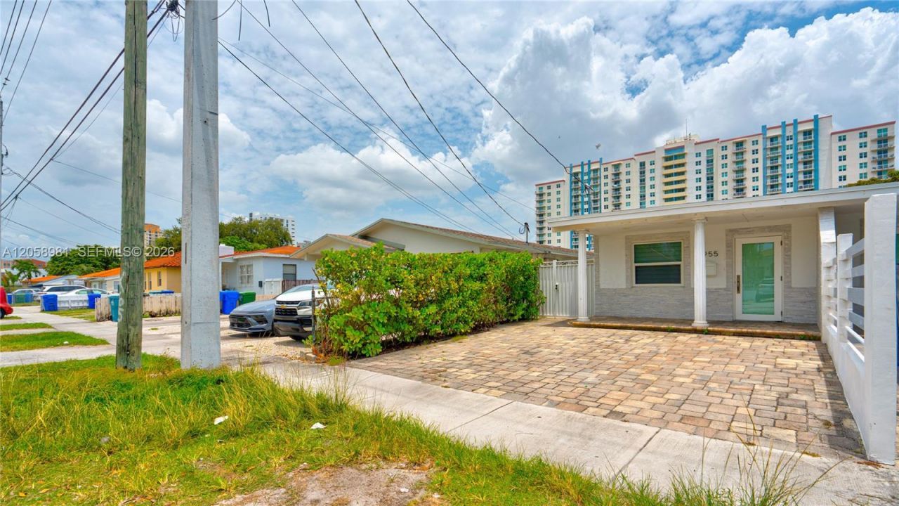 2953 SW 23rd St, Unit 2955, Miami, FL 33145 Photo