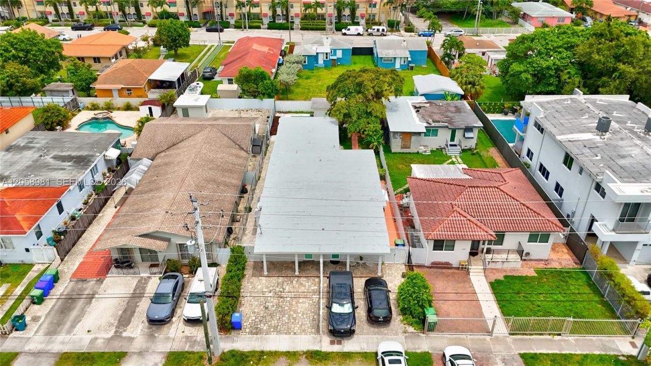 2953 SW 23rd St, Unit 2955, Miami, FL 33145 Photo